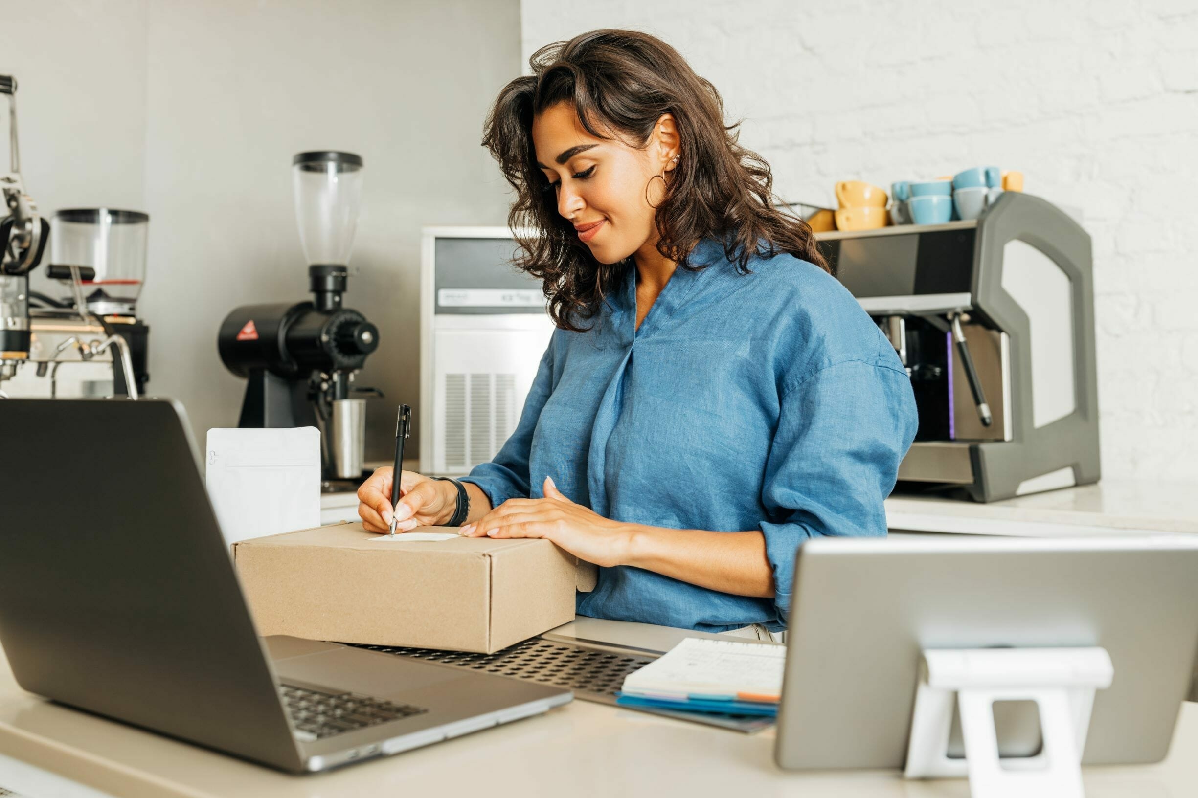 Marketplace merchant sending parcels